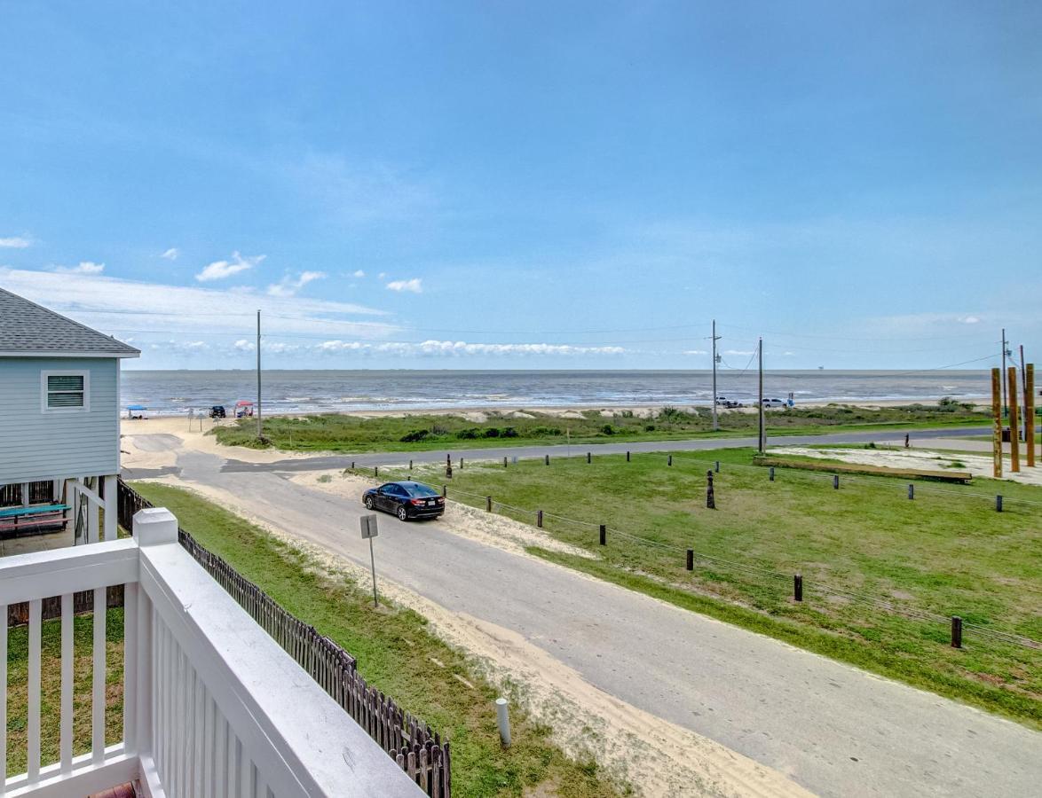 הוילה Bolivar Peninsula Spring Break Specials! Front Row Views - Tiki Bar - Playground מראה חיצוני תמונה