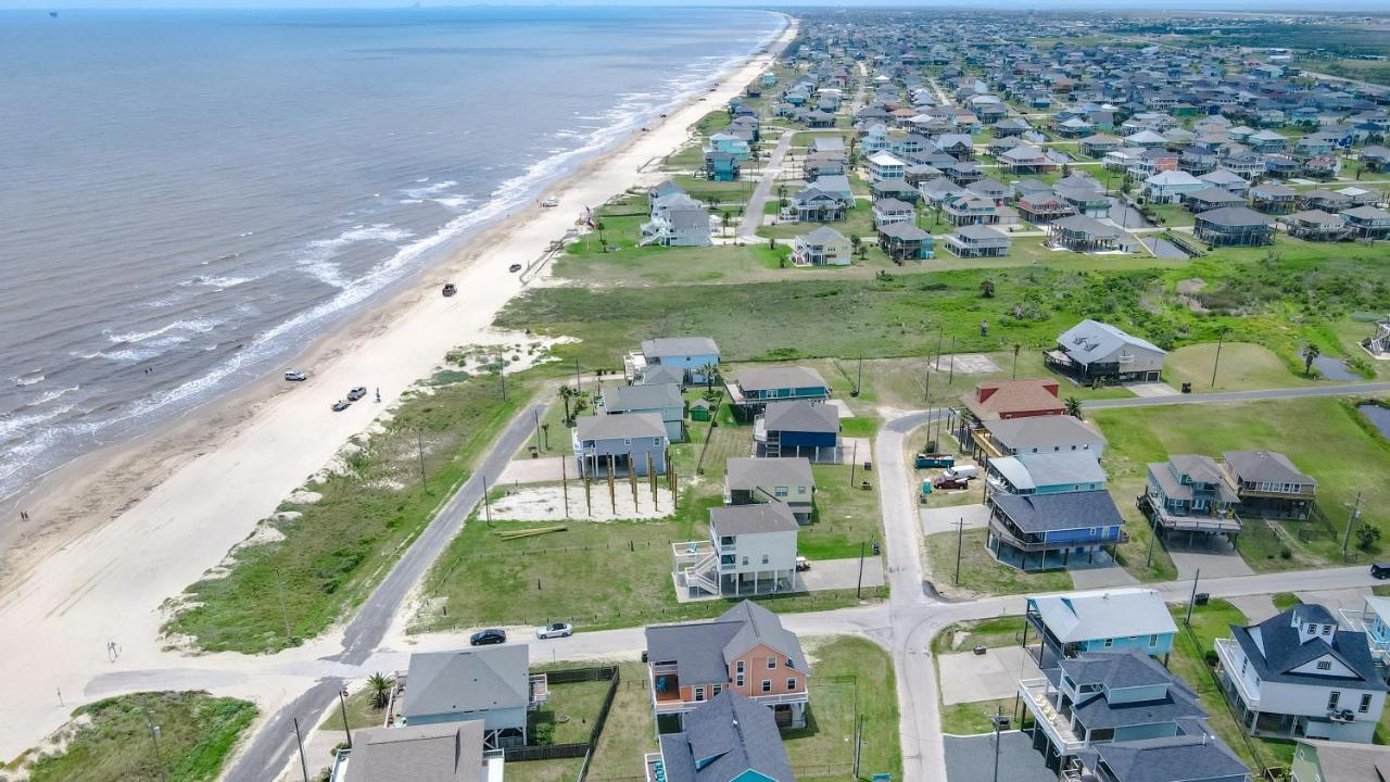 הוילה Bolivar Peninsula Spring Break Specials! Front Row Views - Tiki Bar - Playground מראה חיצוני תמונה