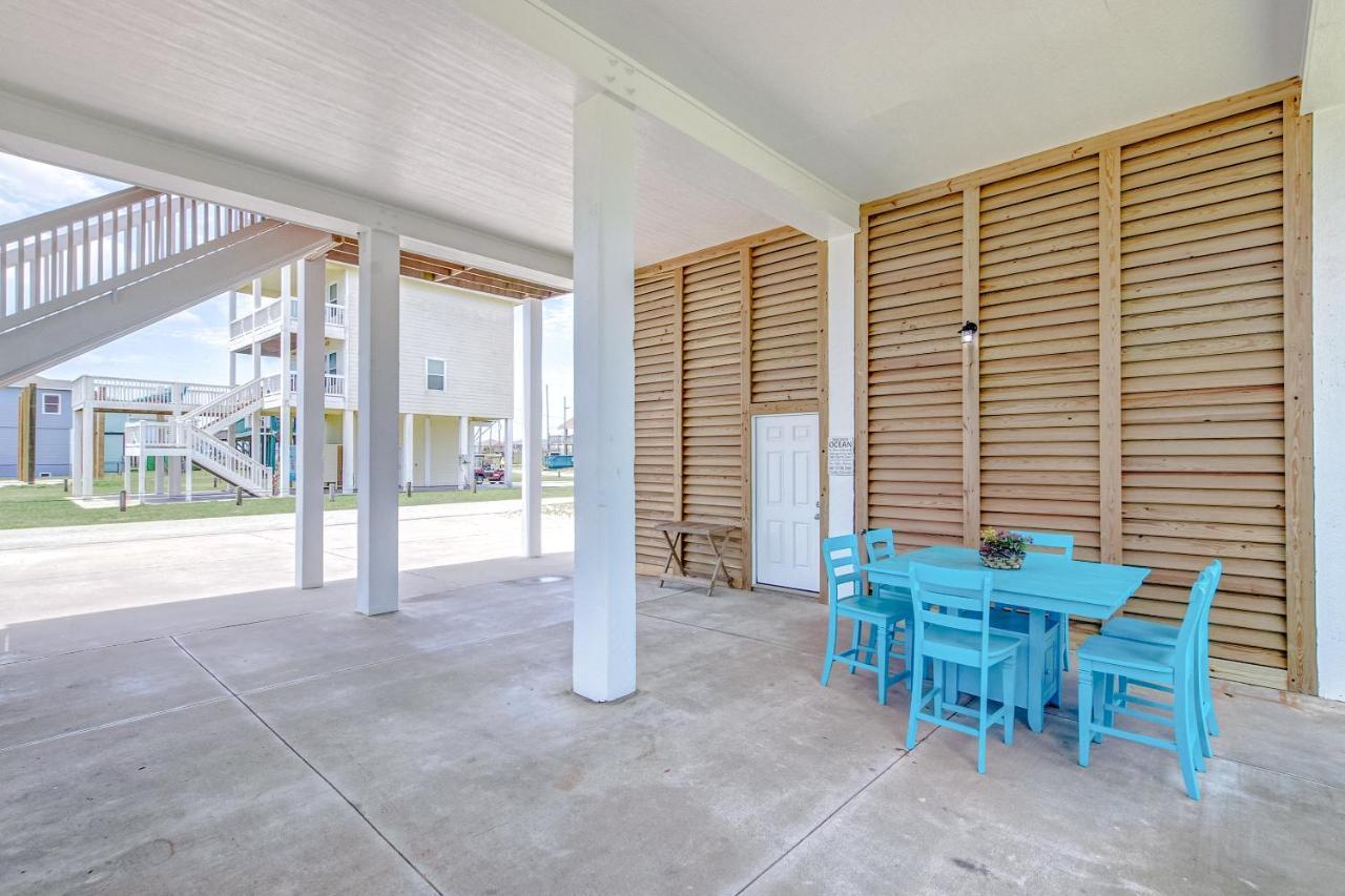 הוילה Bolivar Peninsula Spring Break Specials! Front Row Views - Tiki Bar - Playground מראה חיצוני תמונה